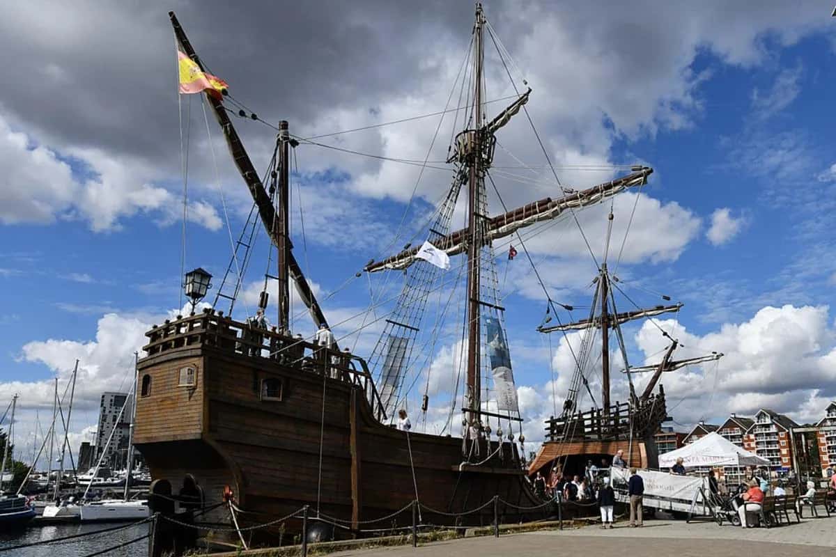 17th-Century Galleon Replica Visiting Sussex Coast