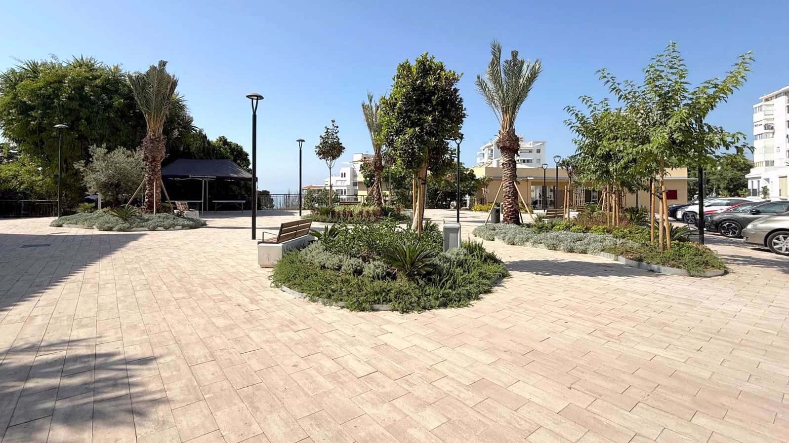Estepona estrena la Plaza Aurelio Gurrea Chalé