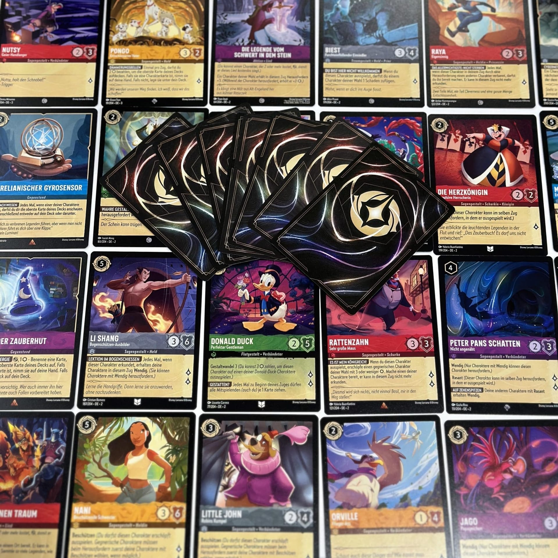 Alpaca Chinchona organiza un reto de cartas Lorcana