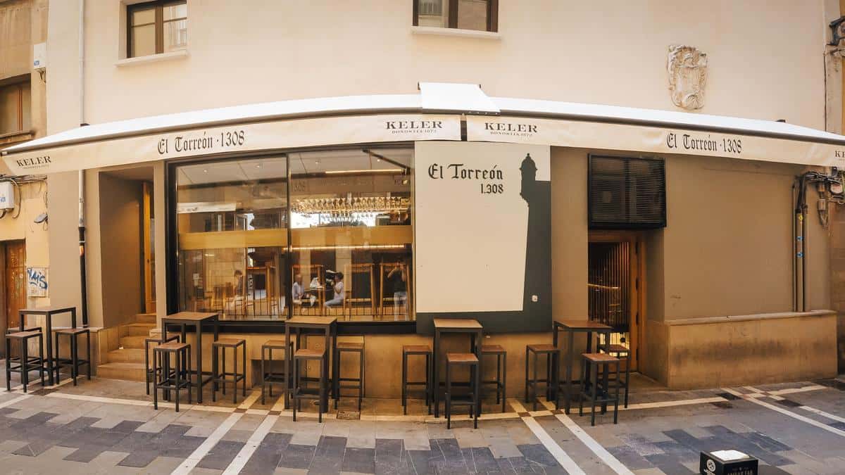 Bar del Castillo: pinchos en la Plaza del Castillo