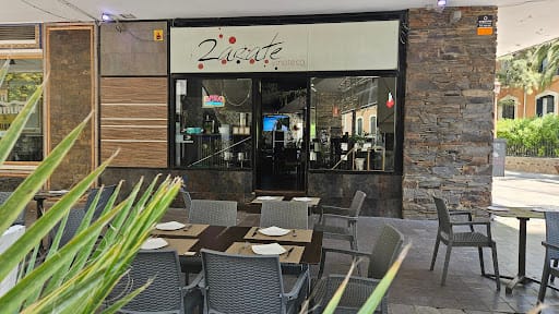 Zarate Vinoteca Restaurant: cocina y vino en Huelva