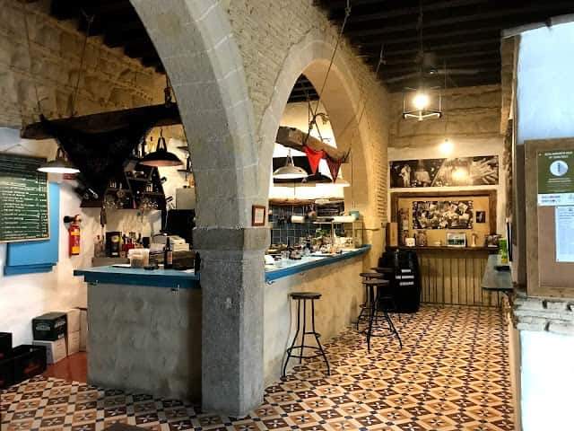 Tabankino en Jerez: tapas elaboradas y vinos de autor