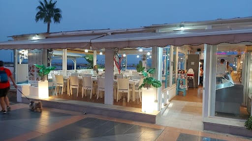 La Mar Bonita: espetos y cocina variada en Torremolinos