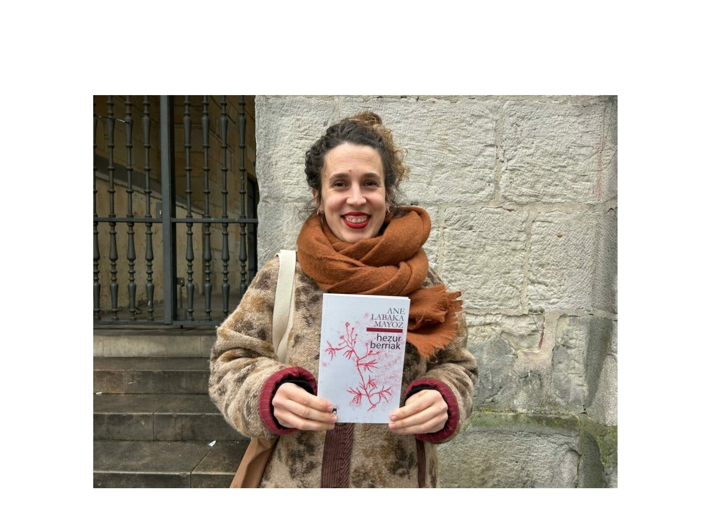 Hezur berriak - Loraldia festibala