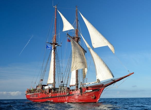 La goleta Atyla zarpa de Bermeo como navío Targaryen