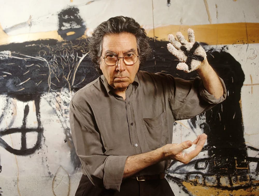 Les cadires de Tàpies. Invocar l'escletxa