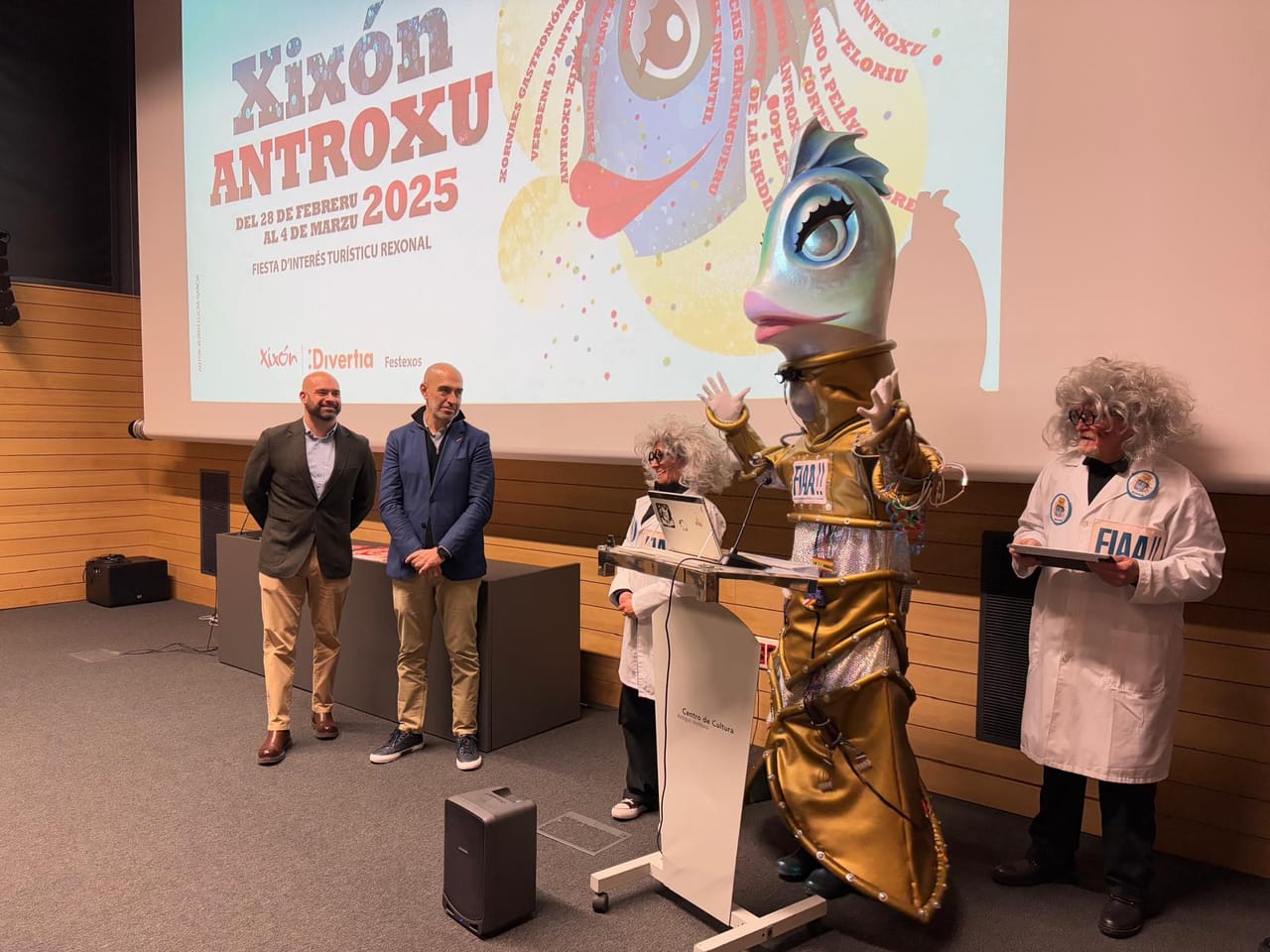 Entrega de premios y trofeos de los concursos de Antroxu