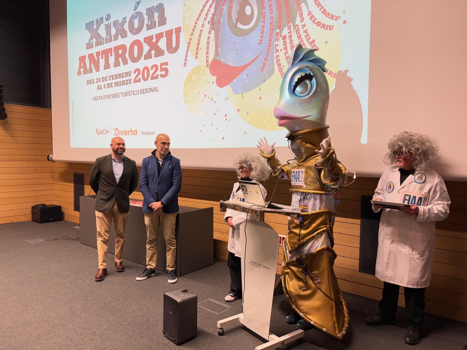 Entrega de premios y trofeos de los concursos de Antroxu