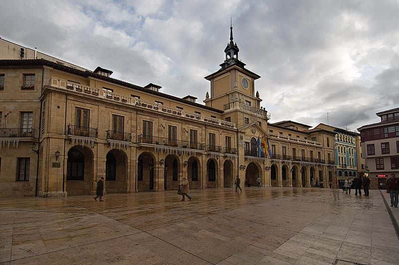 Navidad Joven en Oviedo: Planes Gratuitos para 12 a 17 años