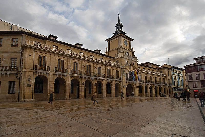 Navidad Joven en Oviedo: Planes Gratuitos para 12 a 17 años