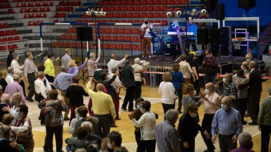 Bailables para las personas mayores. Palmeras