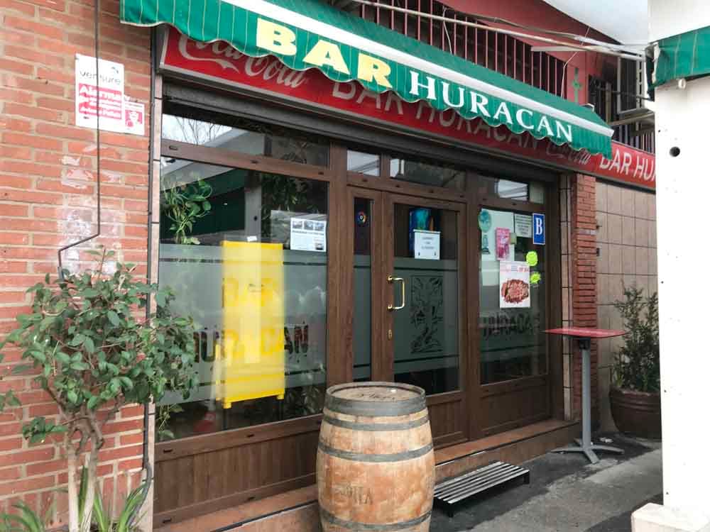 El resurgir de la Plaza del Búho y el nuevo bar Huracán