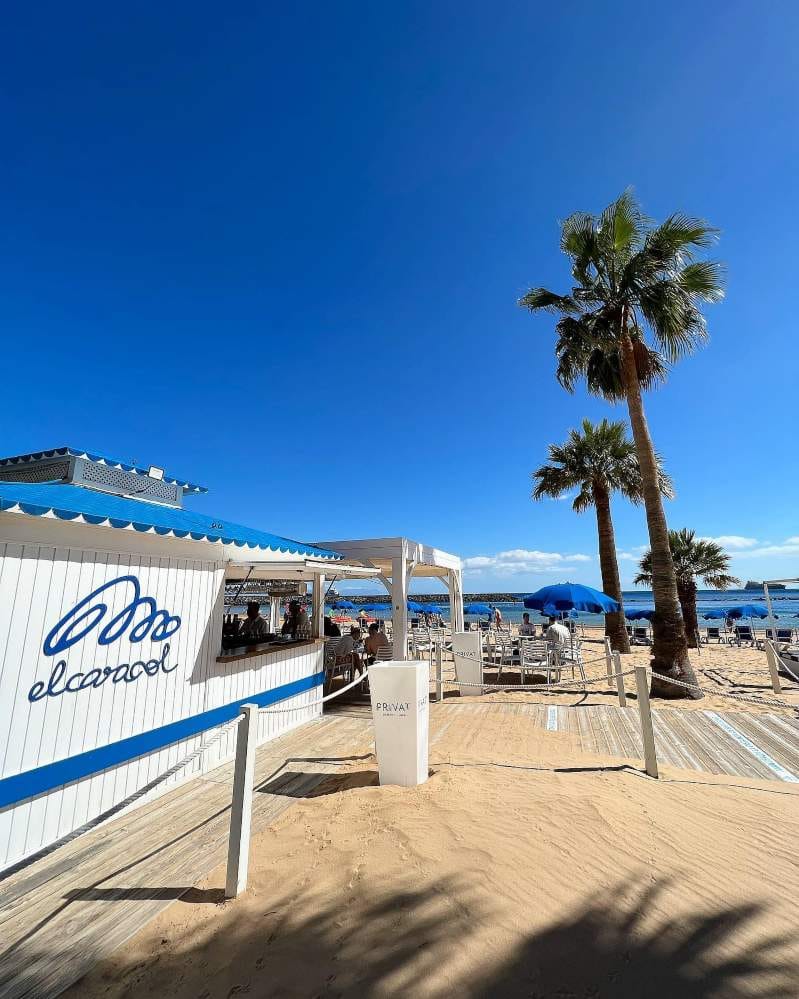 El Caracol Beach Club: comer en Las Teresitas