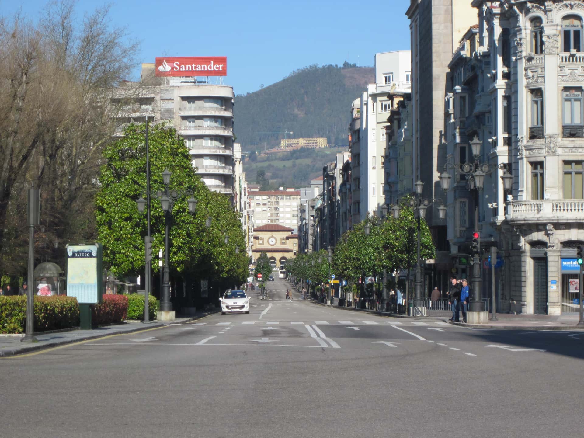 Guía de la Cabalgata de Reyes Magos en Oviedo 2026