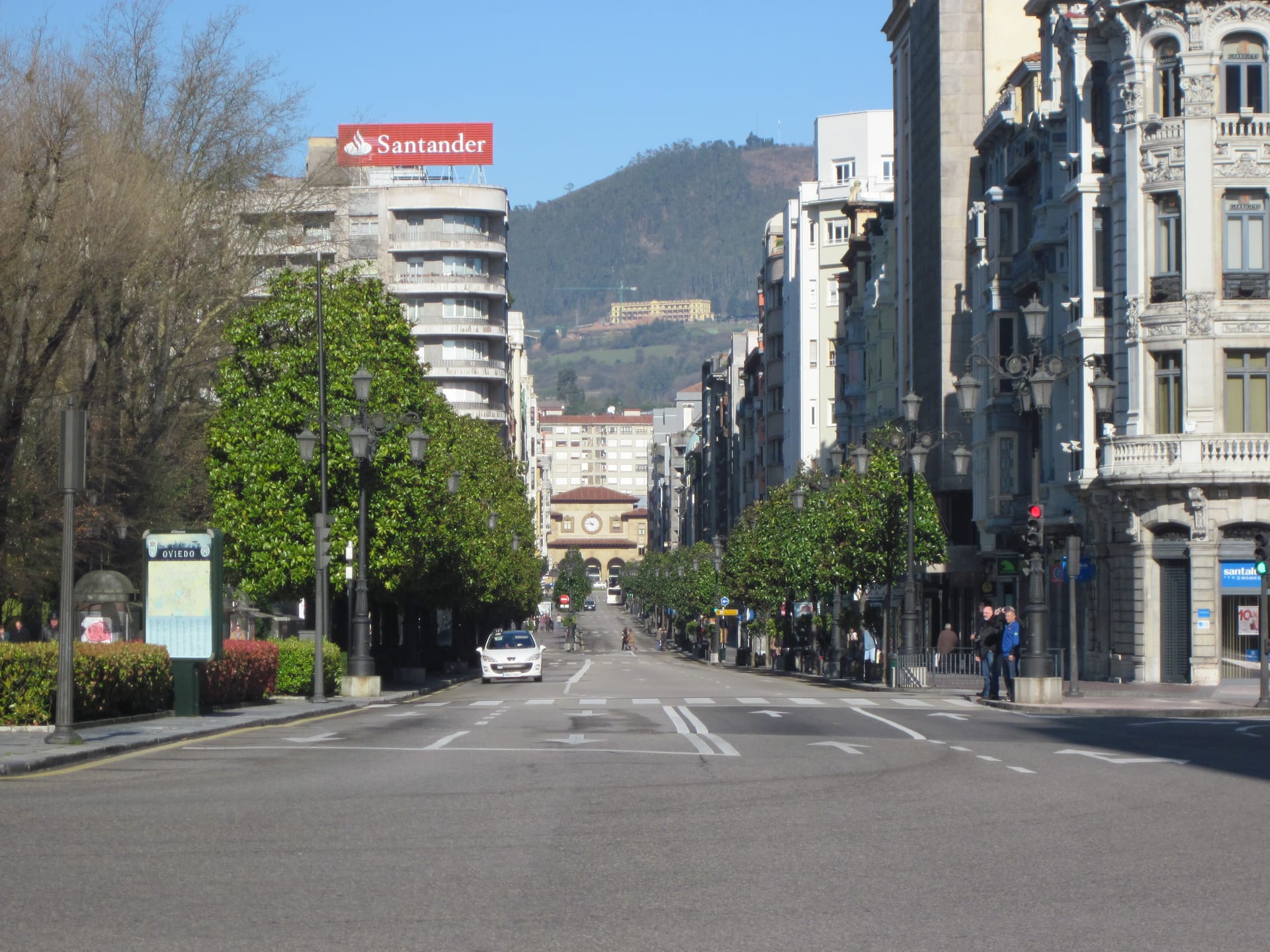 Guía de la Cabalgata de Reyes Magos en Oviedo 2026