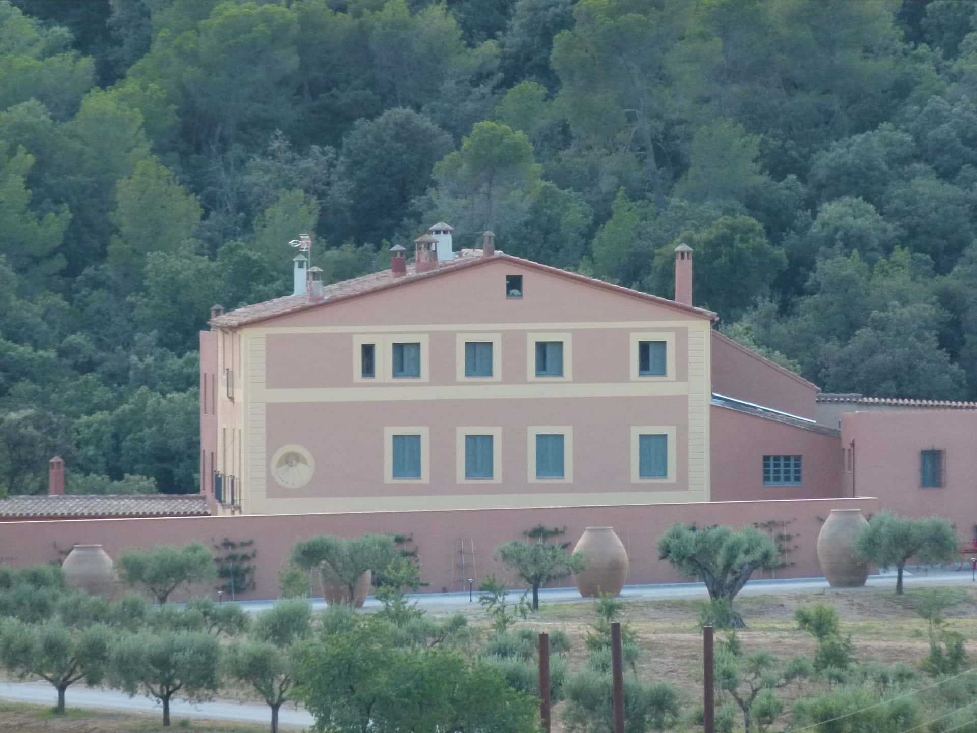 El vino de Terrassa se hace a pie en Can Font de Gaià