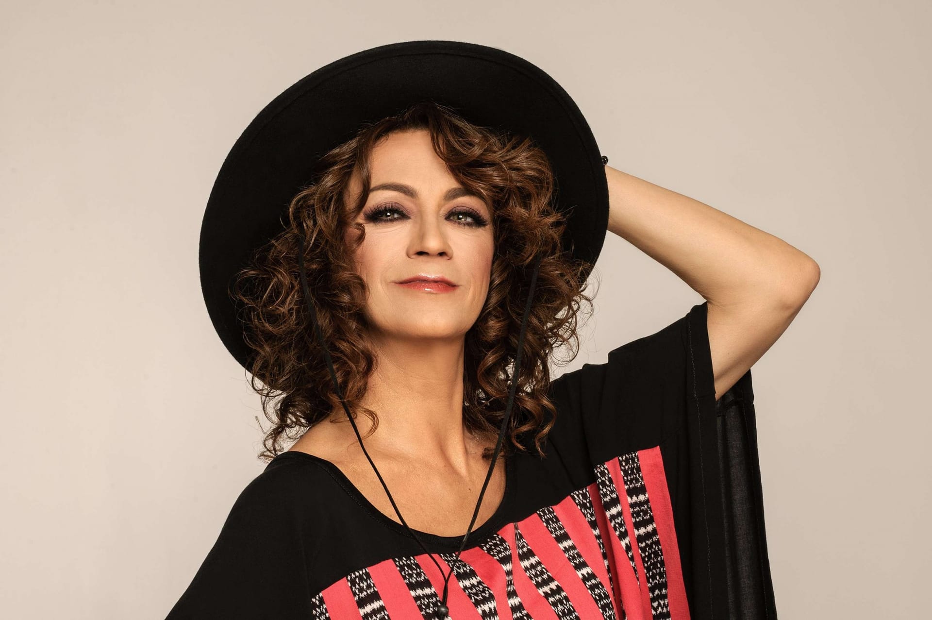 Carmen París: PARÍS AL PIANO