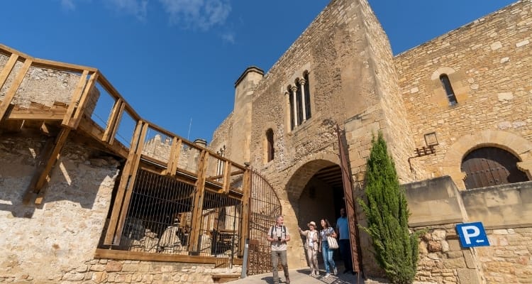 Tortosa abre su fortín y sus galerías subterráneas