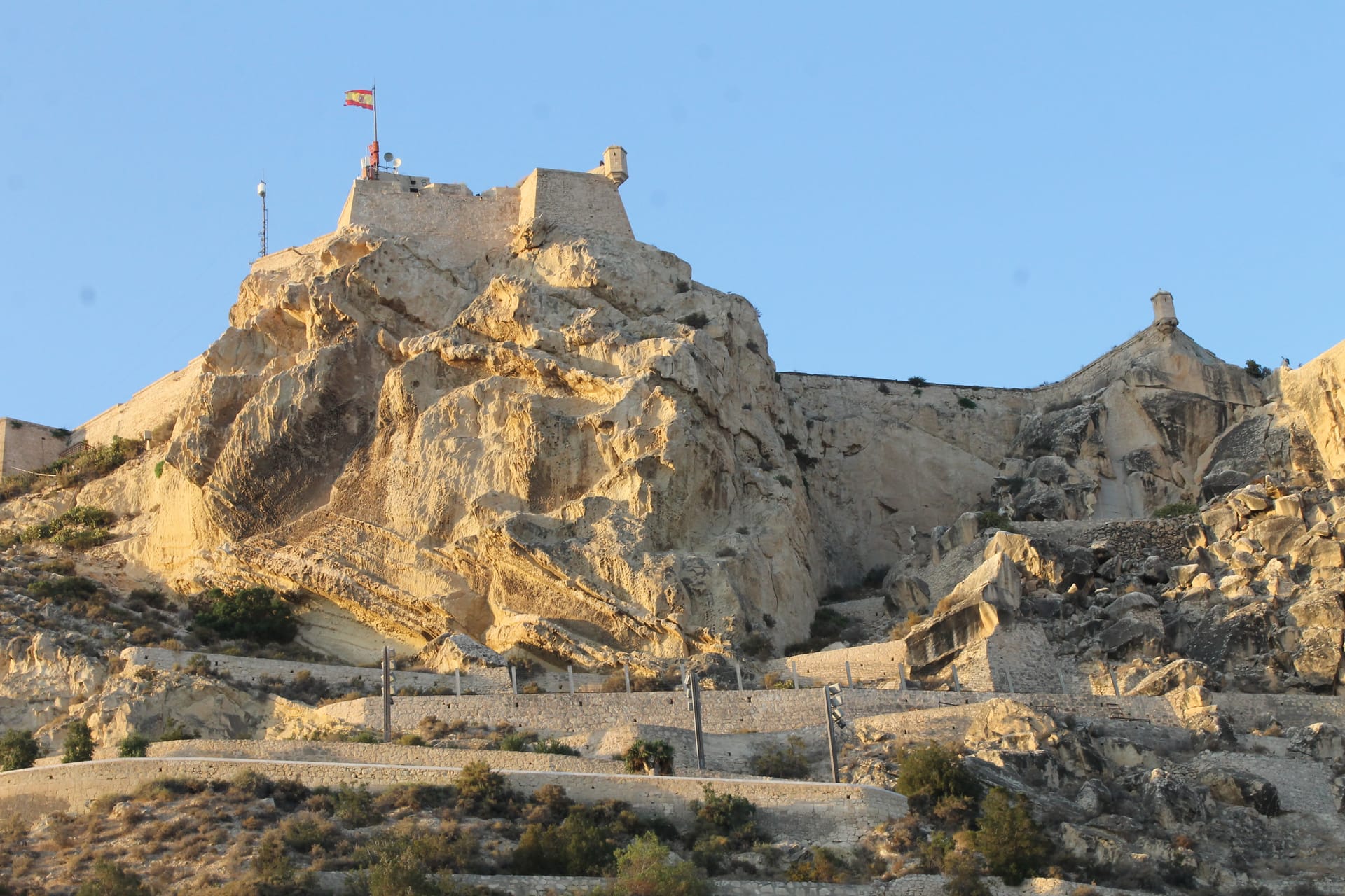 El Castillo de Santa Bárbara se convierte en bodega