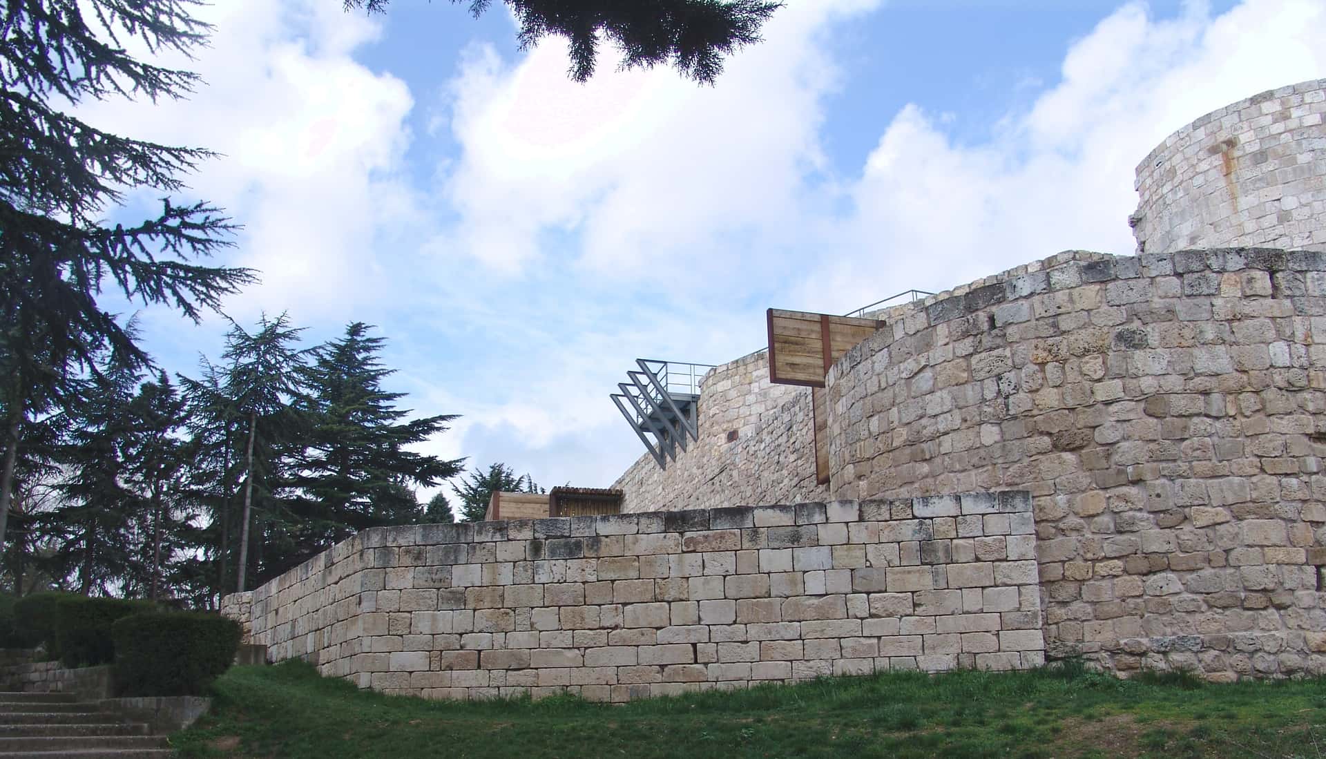 El Castillo de Burgos reabre tras tres años de obras