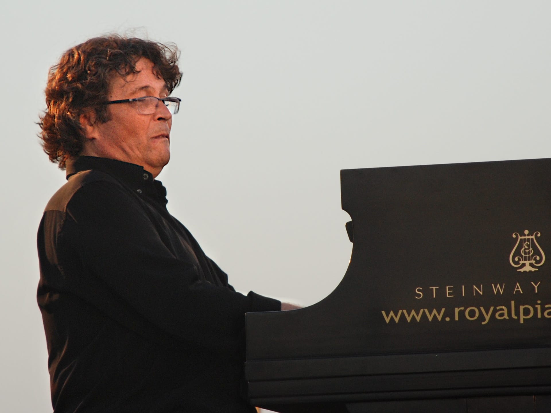 Gigantes del piano. Los Valdés