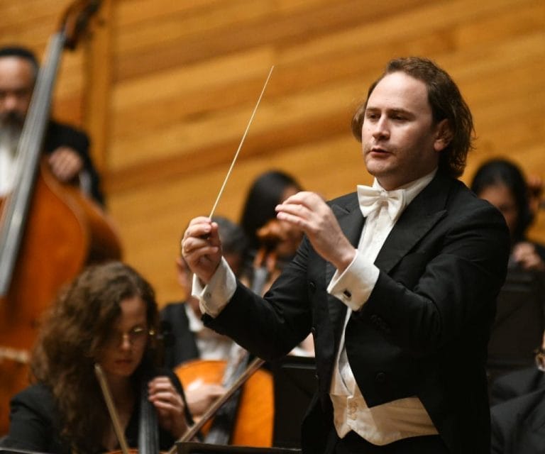 Orquestra de València - Christian Vásquez