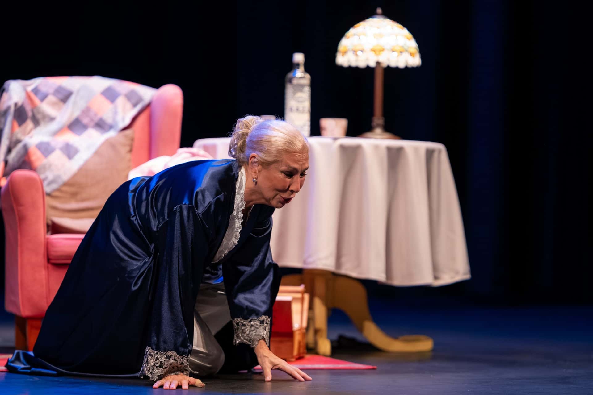 Le ordeno a usted que me quiera