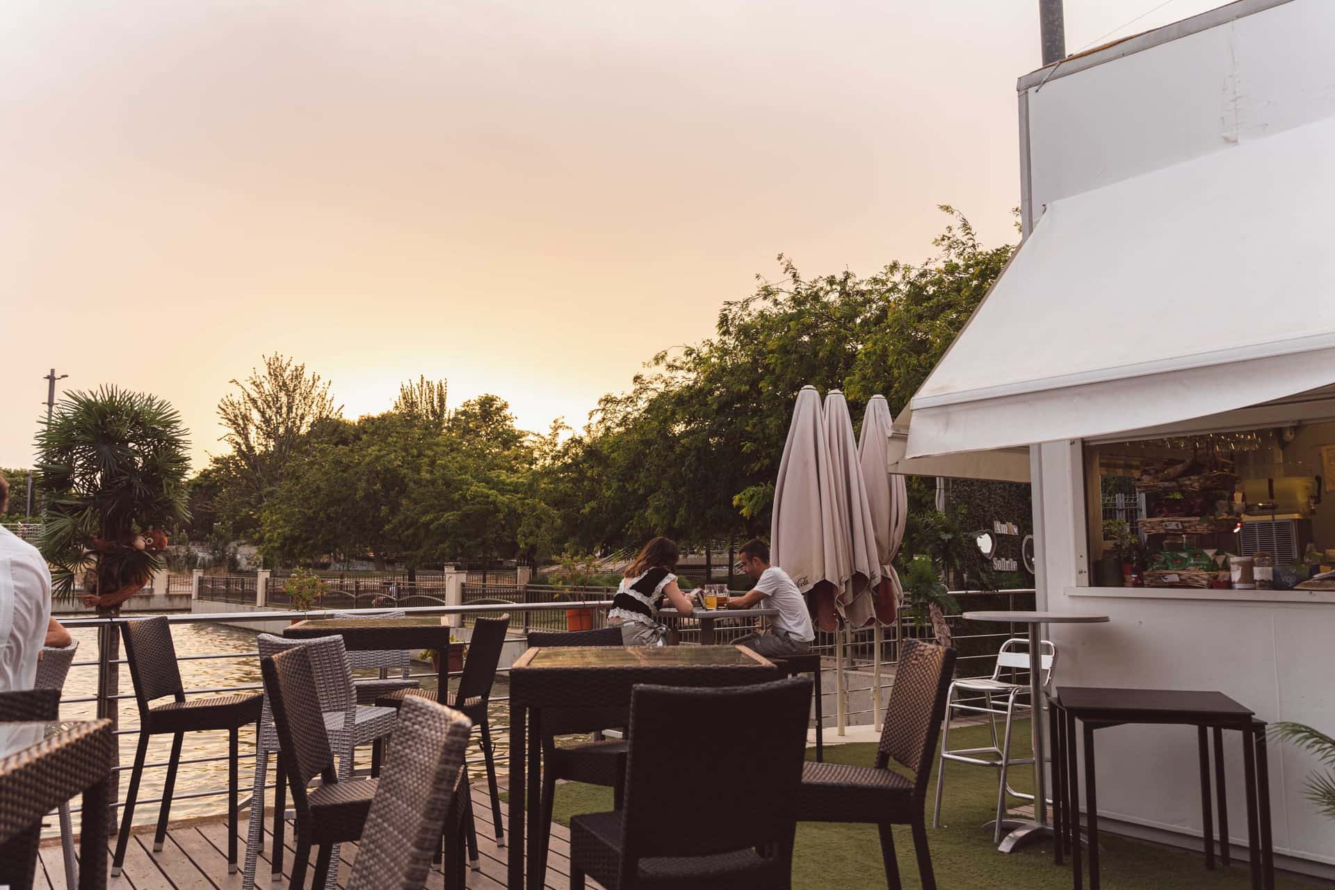 Terraza El Lago: cocina española sobre el agua
