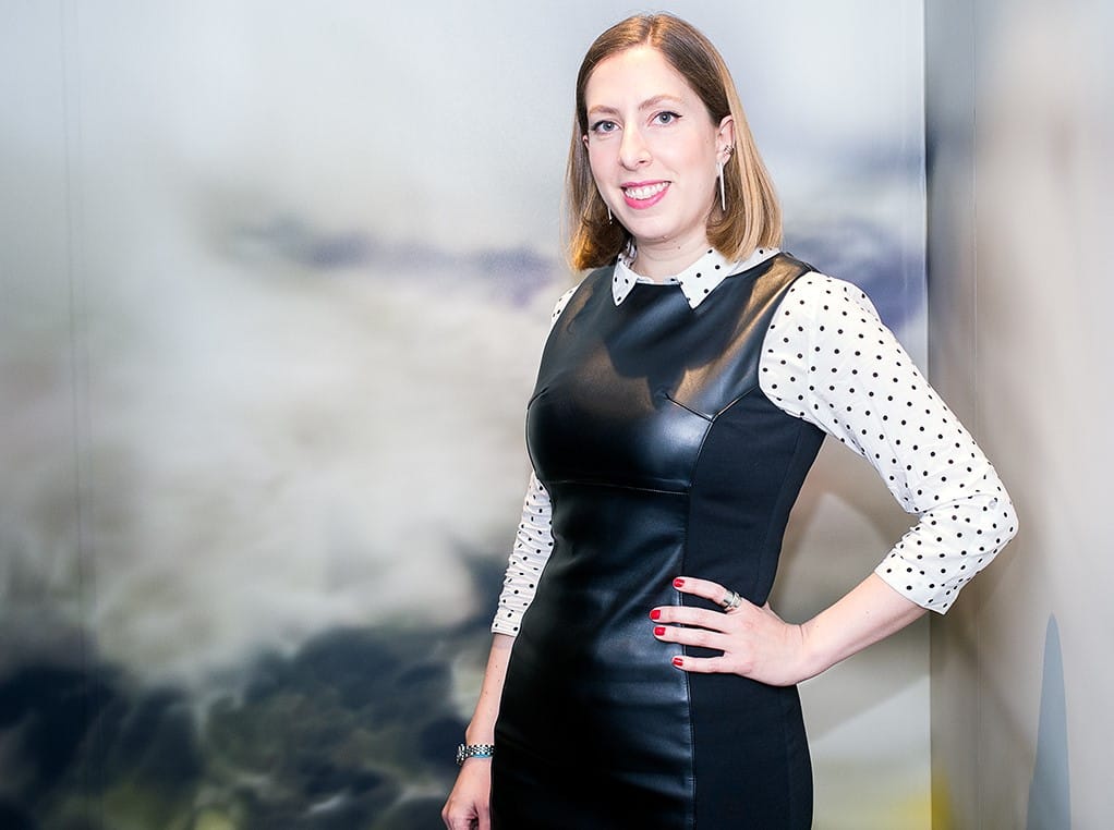 Charla Barbies e robots