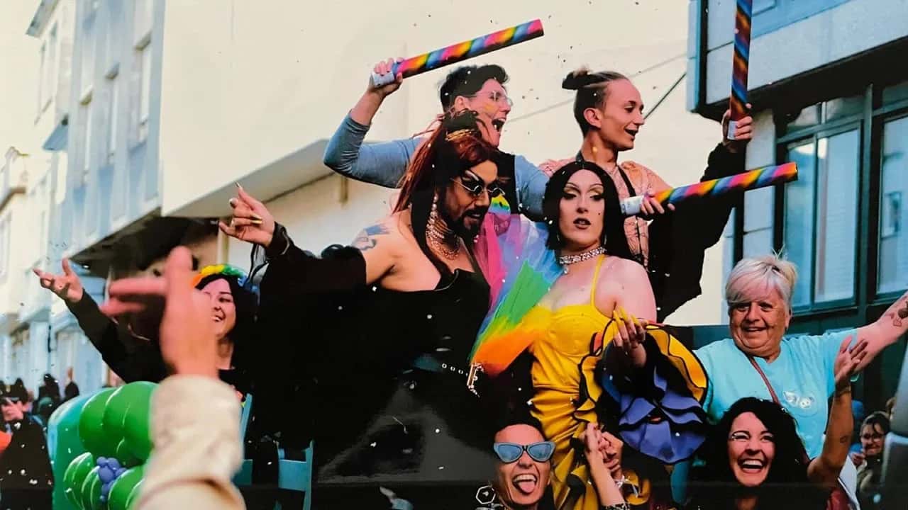El Porco Pride de Espasante: desfile, drag y música