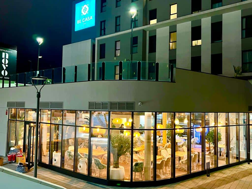 Novo Avenida: brasas y terraza en Rivas Vaciamadrid