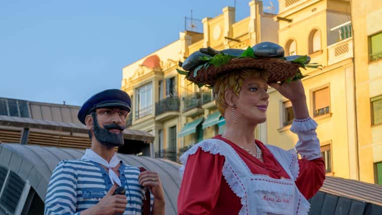 Festa Major de la Barceloneta: Acte de presentació de la geganta gitana La Dolores