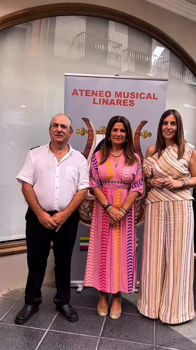 Zarzuela al aire libre en el Pasaje del Comercio
