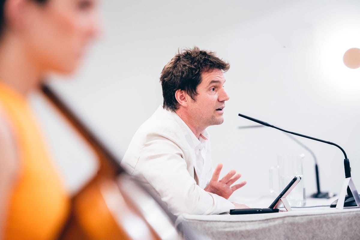 Oïdes del passat: els secrets de l'escolta de música