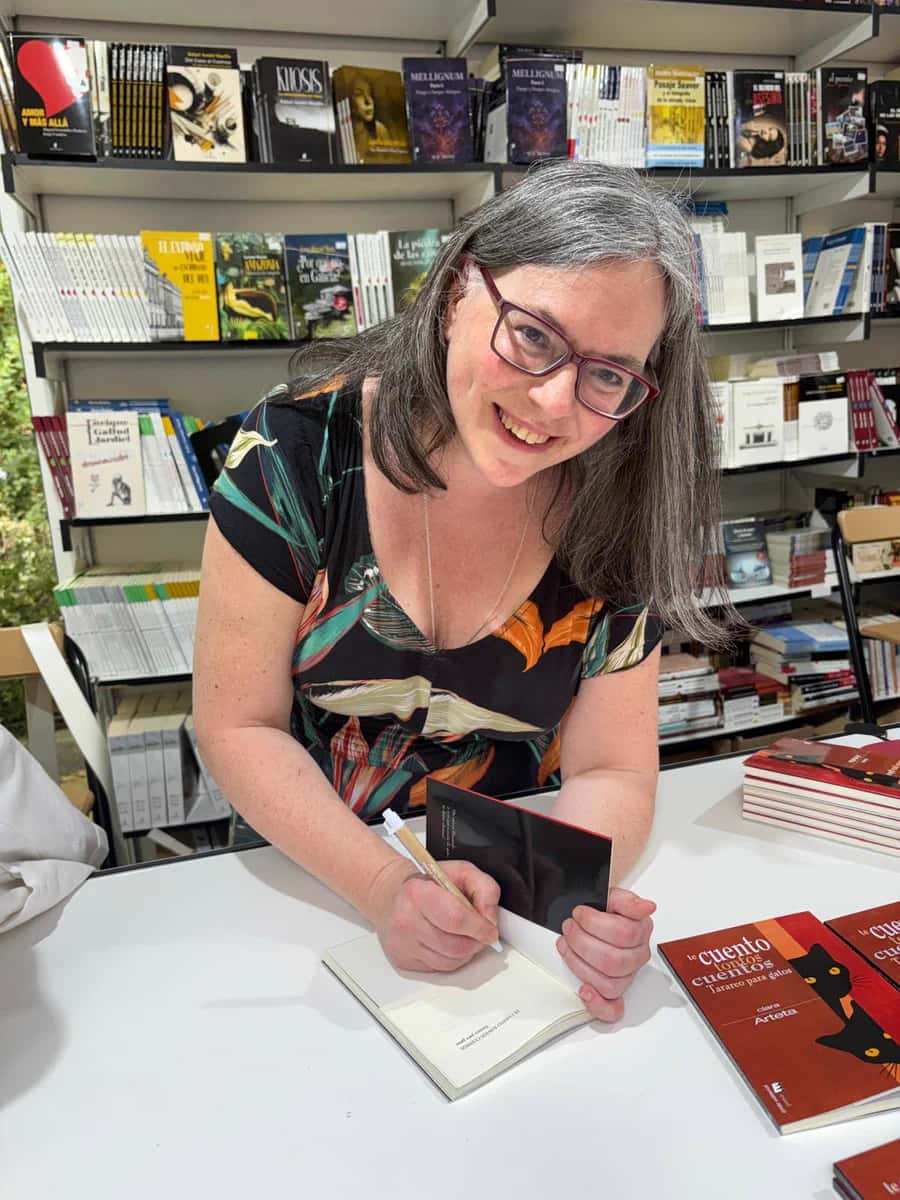 Presentación del poemario 'Te cuento tontos cuentos' de Clara Arteta