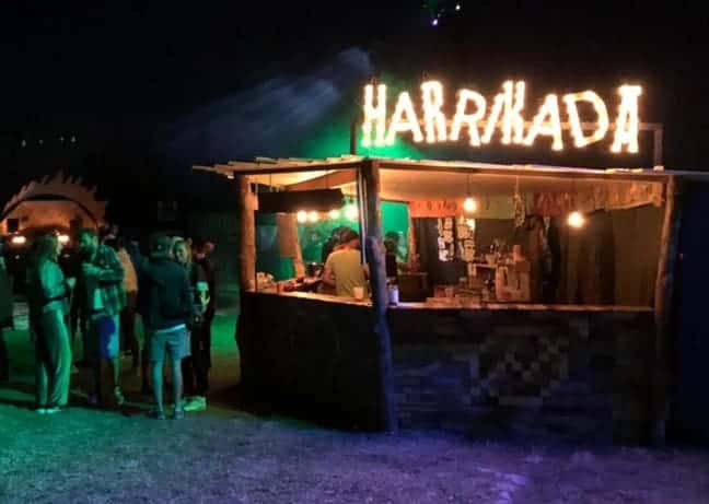 El festival techno Harrikada llena de ritmo Izarra