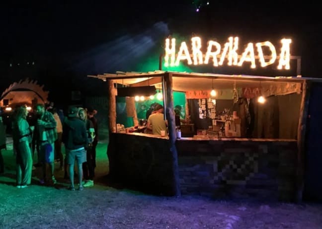El festival techno Harrikada llena de ritmo Izarra