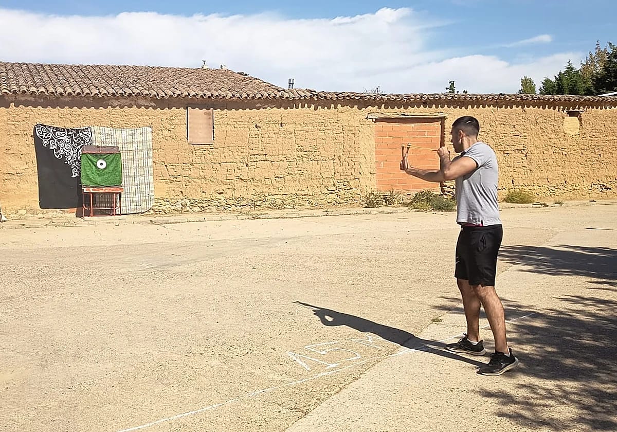 El tirachinas de Villafrechós: una fiesta con historia