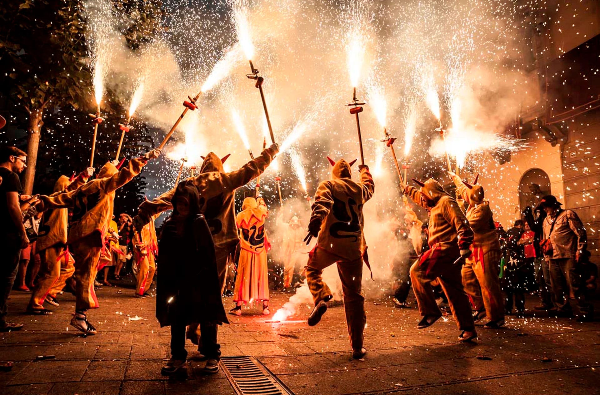 Tornada a l'Ajuntament - Festa Major Les Santes