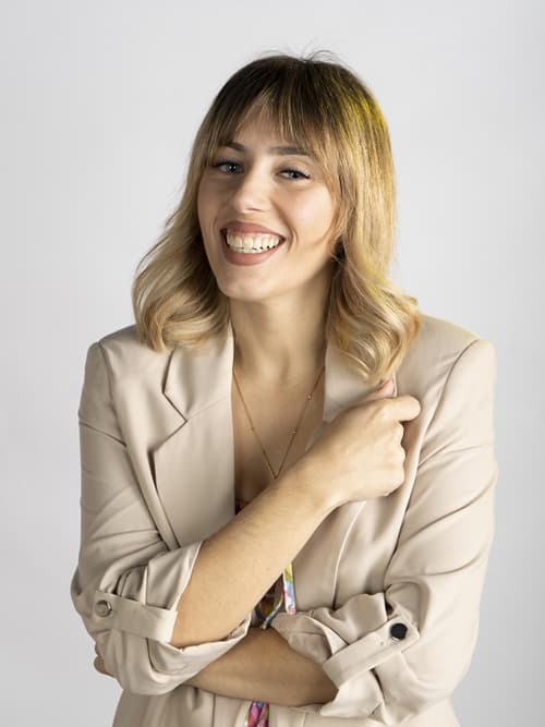 ISABEL REY. Diva de Barrio