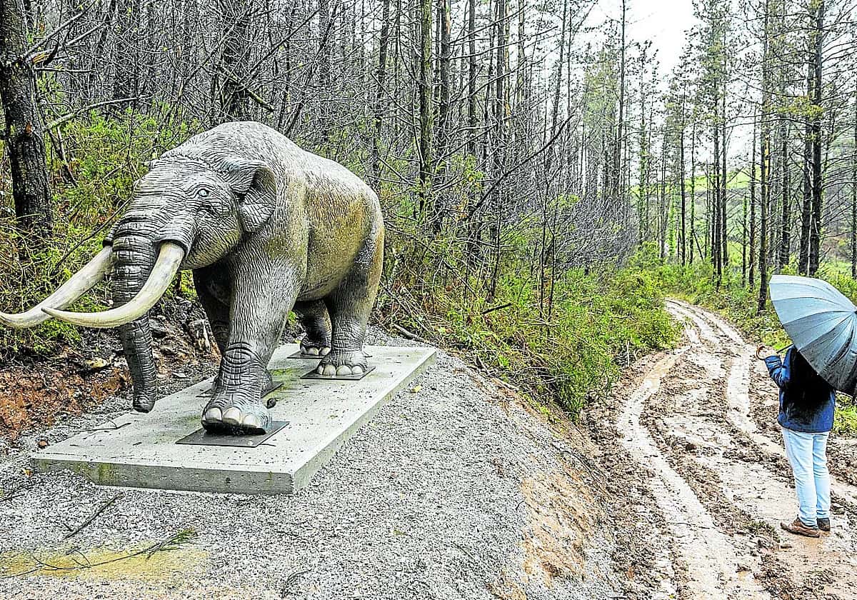 La Ruta del Cuaternario: animales prehistóricos en el monte