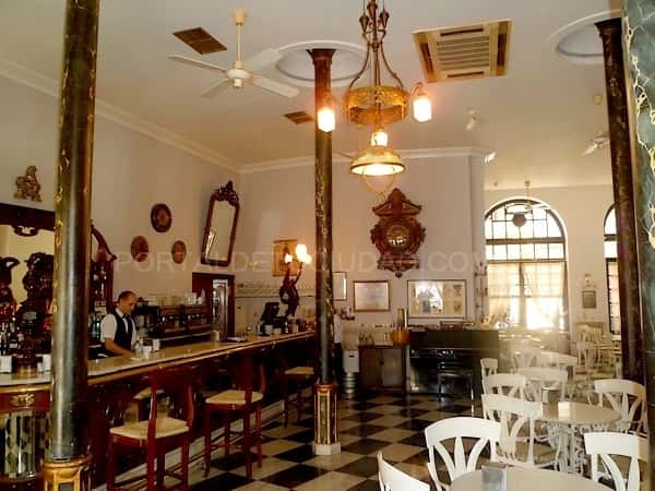 Cafeterías clásicas en Valladolid para leer y relajarse