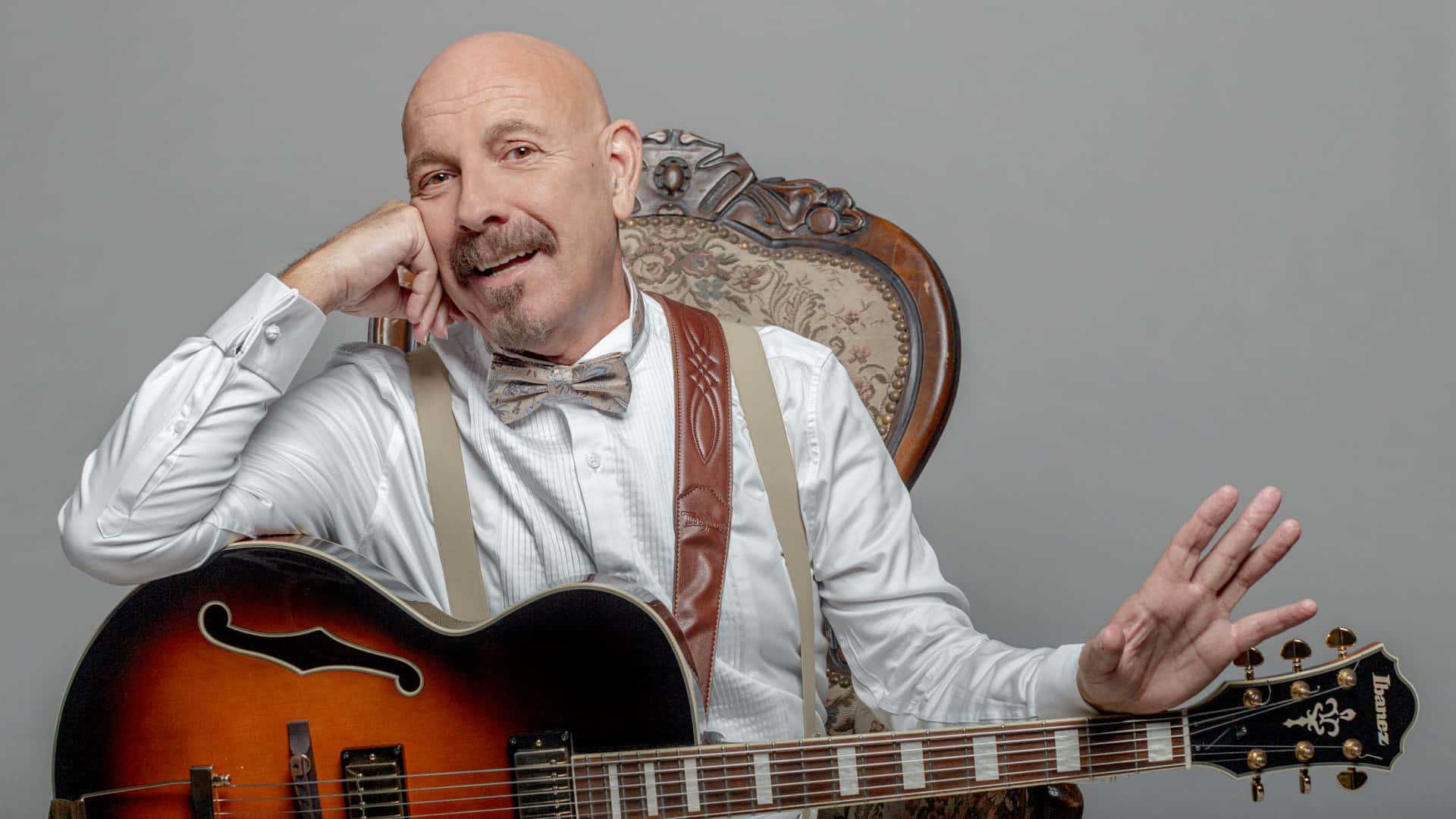Javier Ruibal presenta: Cuento chino