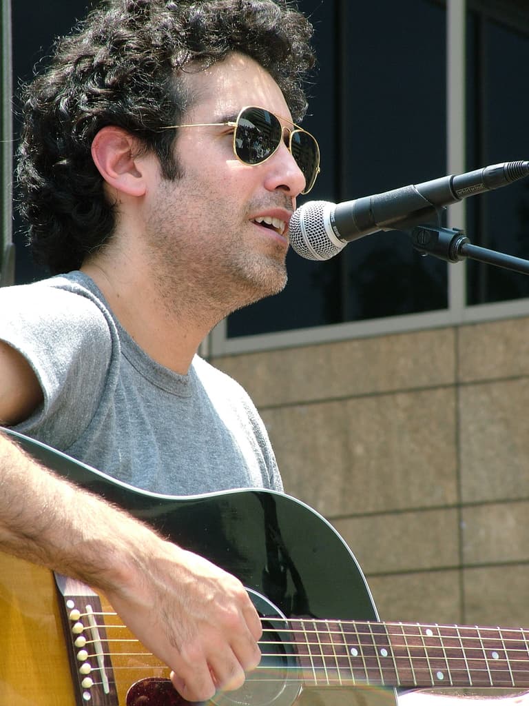 Joshua Radin Concert