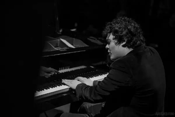 Juan Sebastián & Triz Dúo