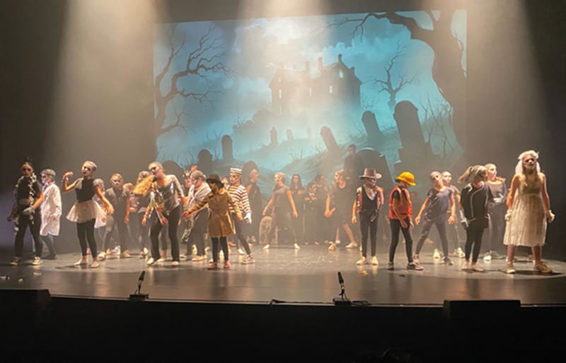 Twister Teatro presenta la obra de su campamento en Rivas