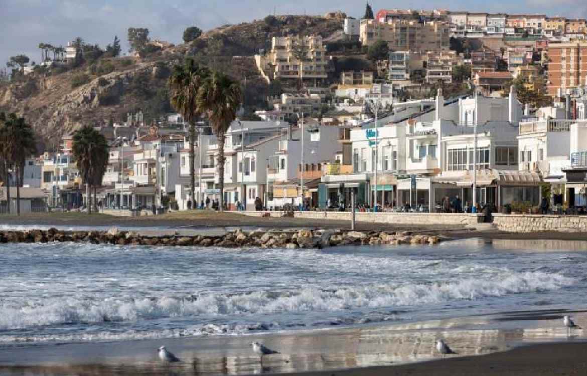 Comer frente al mar en Espigones Restaurante en Pedregalejo