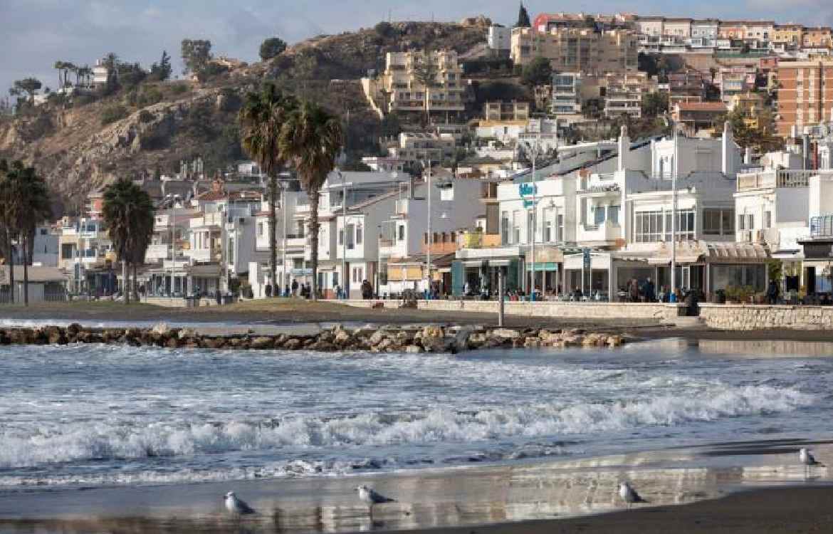 Comer frente al mar en Espigones Restaurante en Pedregalejo