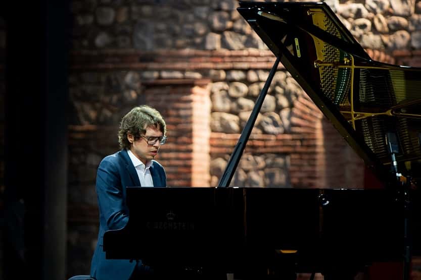 Lucas Debargue y Oviedo Filarmonía