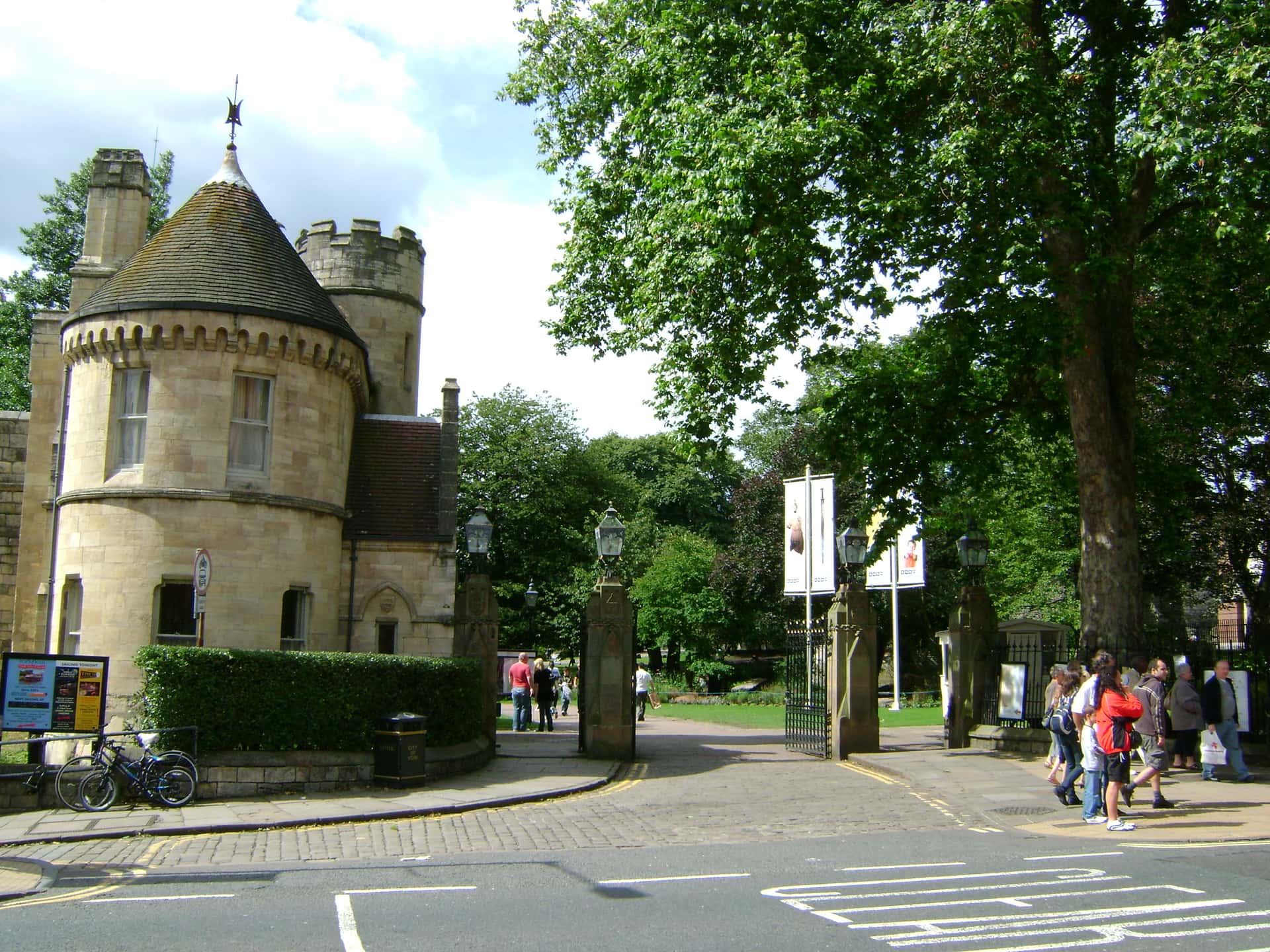Guide to Live at York Museum Gardens 2026